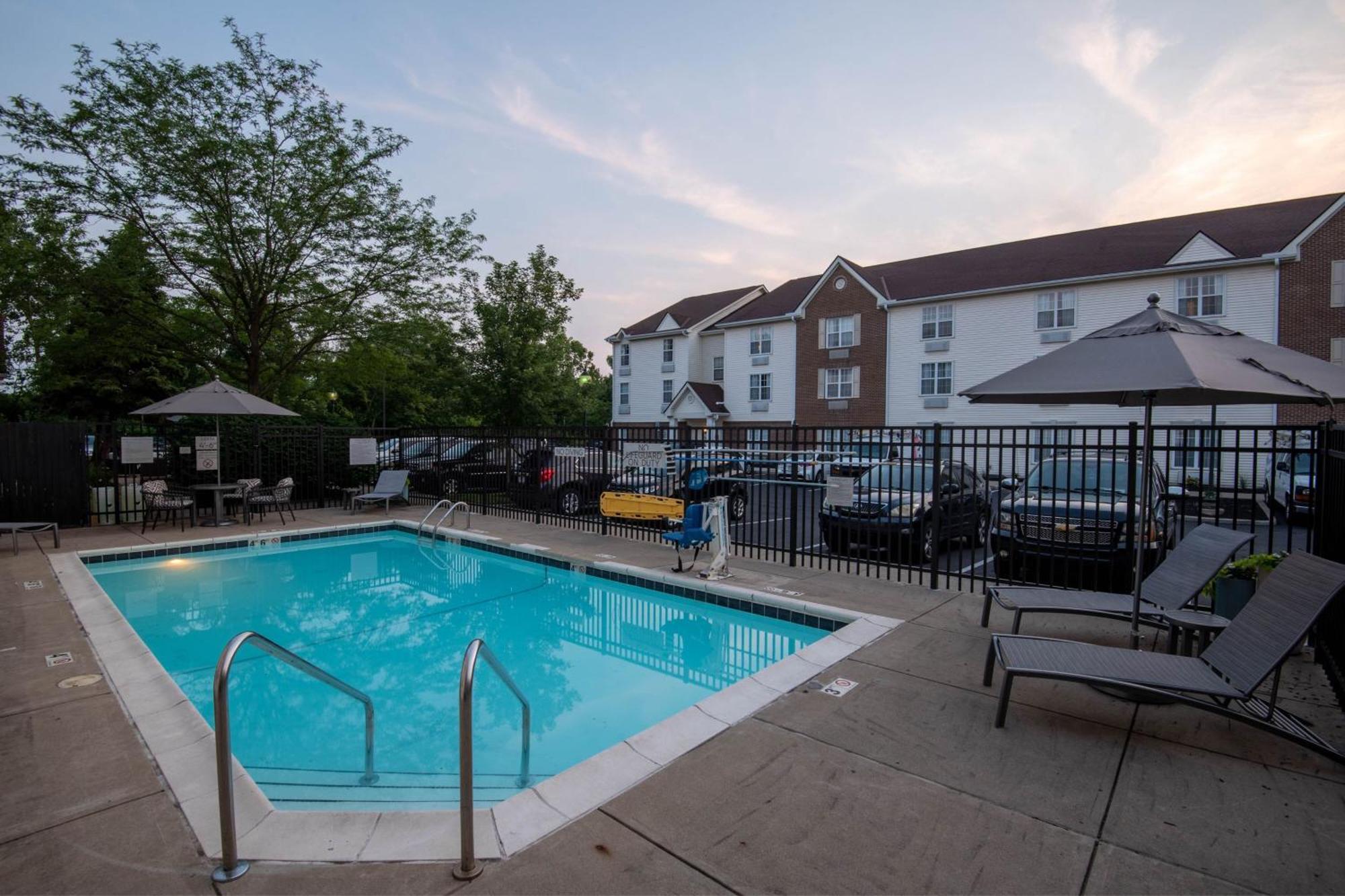 Towneplace Suites Columbus Airport Gahanna Exterior photo